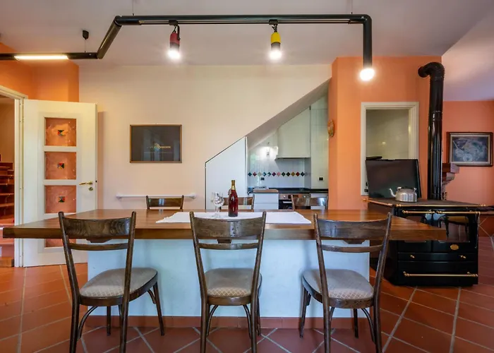 Cascina Calore By Interhome בית נופש